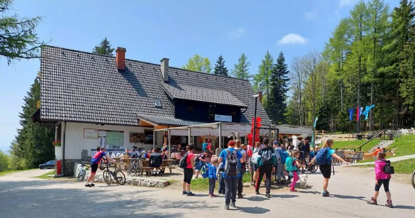 Na Arehu se obeta celodnevno planinsko dogajanje za ljubitelje gora vseh starosti. (foto arhiv PD Vrelec)