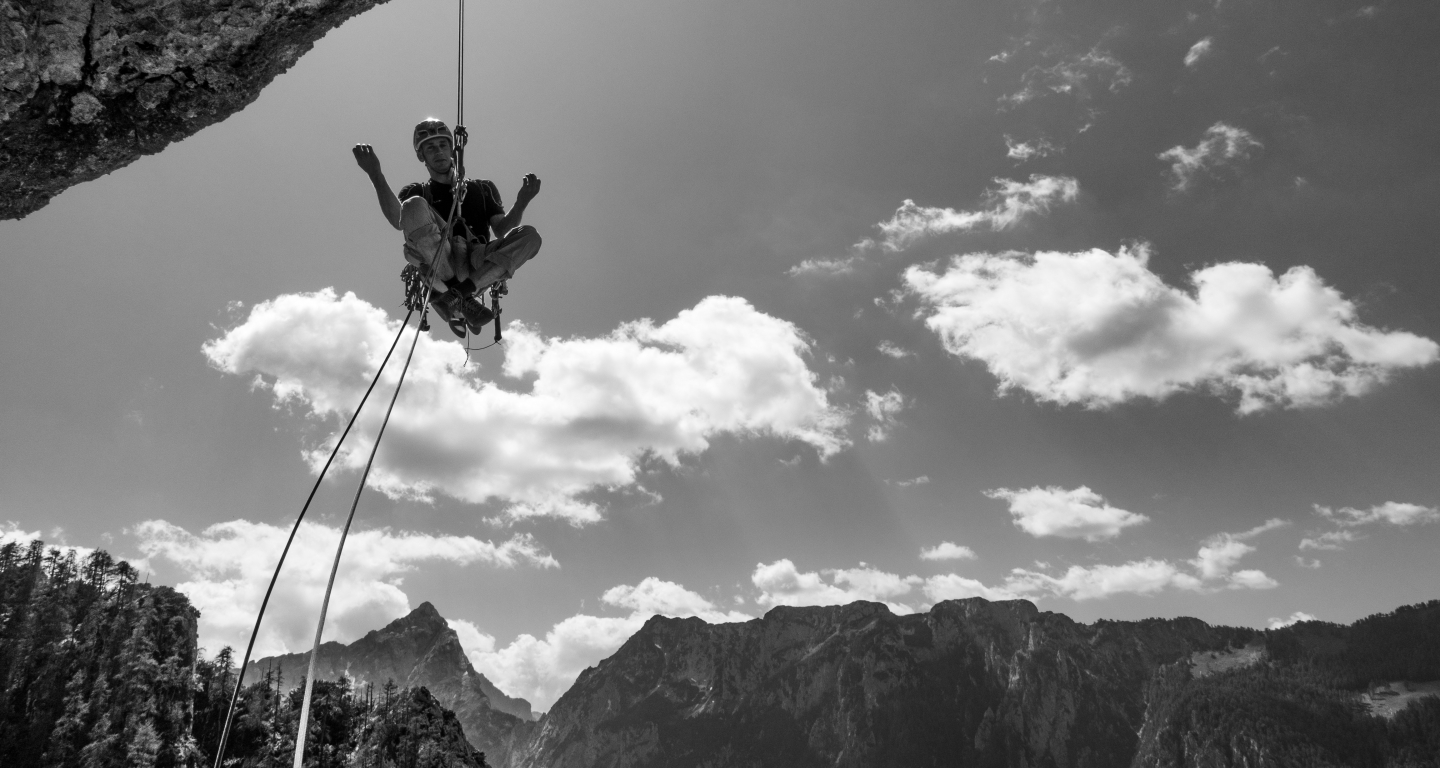 RAZPIS I 2. mednarodni letni alpinistični tabor Logarska dolina - Klemenča jama 2026