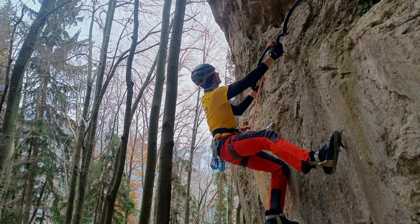 Tabor orodnega plezanja: edinstven preplet strokovnega znanja, izkušenj in začetniške navdušenosti!
