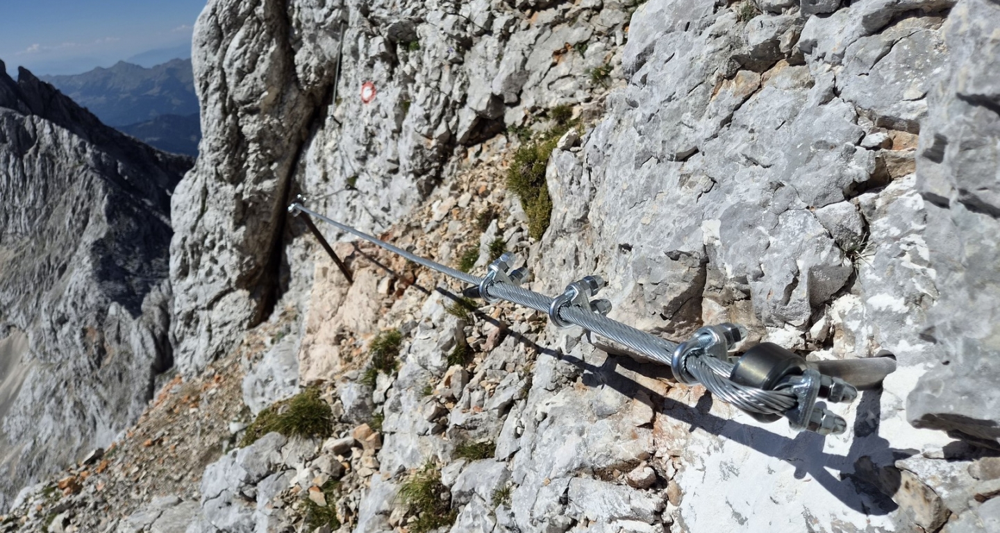Špremova pot iz Dolške škrbine na Grintovec obnovljena in ponovno odprta