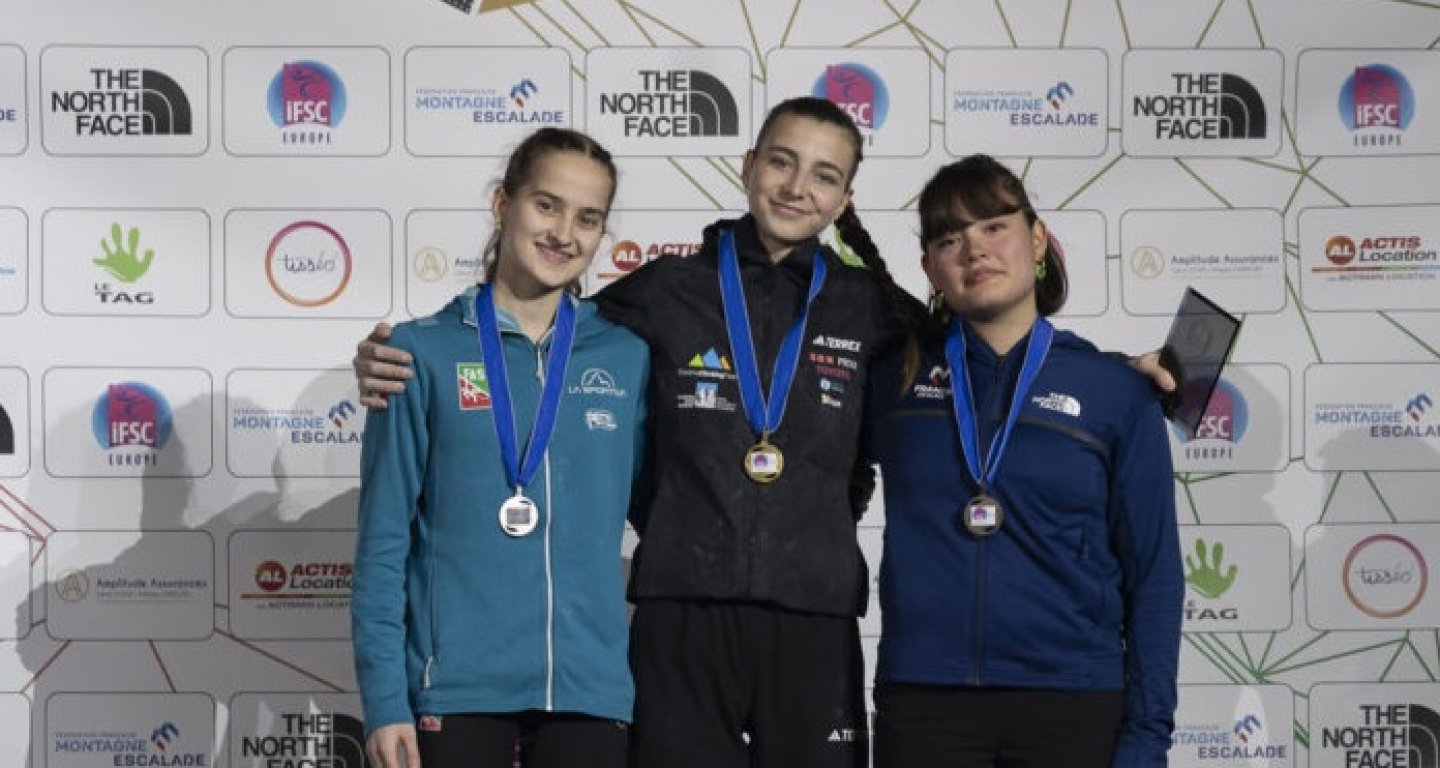 Uspešen zaključek sezone za slovensko mladinsko reprezentanco v športnem plezanju