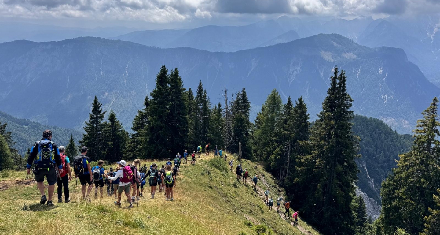 V Gorniški vasi Dovje-Mojstrana potekal 37.mladinski tabor Alpe Adria Alpin 